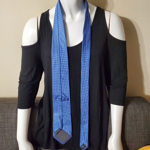 Nautica Blue Square Patterned Silk Tie - Picture 4 of 5